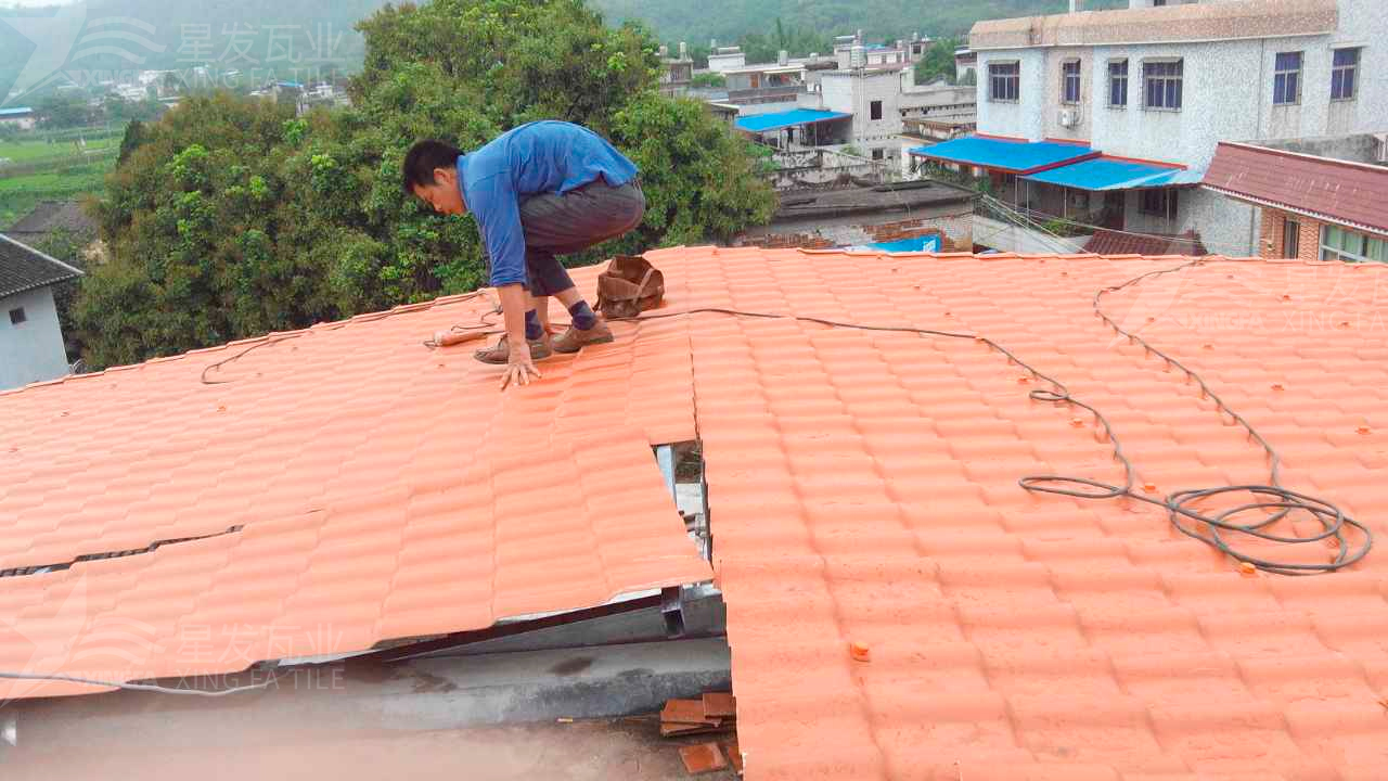 赣州屋顶铺设安装合成树脂瓦时，牢牢记住这3点，就不怕屋顶出问题！