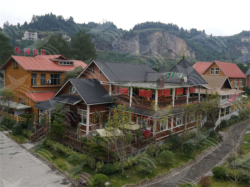 选择赣州合成树脂瓦，为南方屋顶雨季防水护航